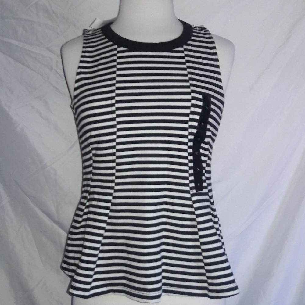 Banana republic small top